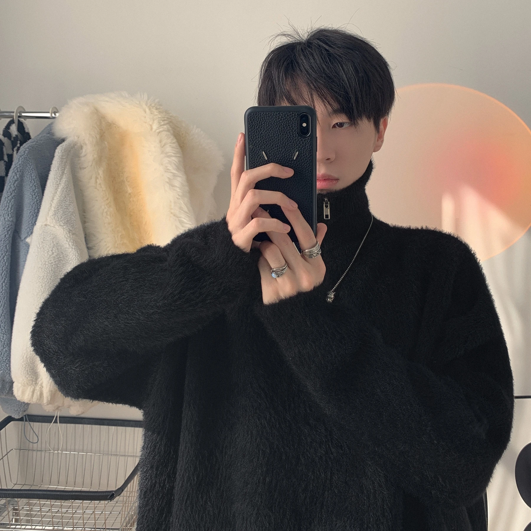 Description Picture 6 of item2024 Men Autumn Solid Color Sweaters Slim Fit Streetwear Mens Clothing Casual Knitted Sweater Men Korean Fashion Pullovers D49