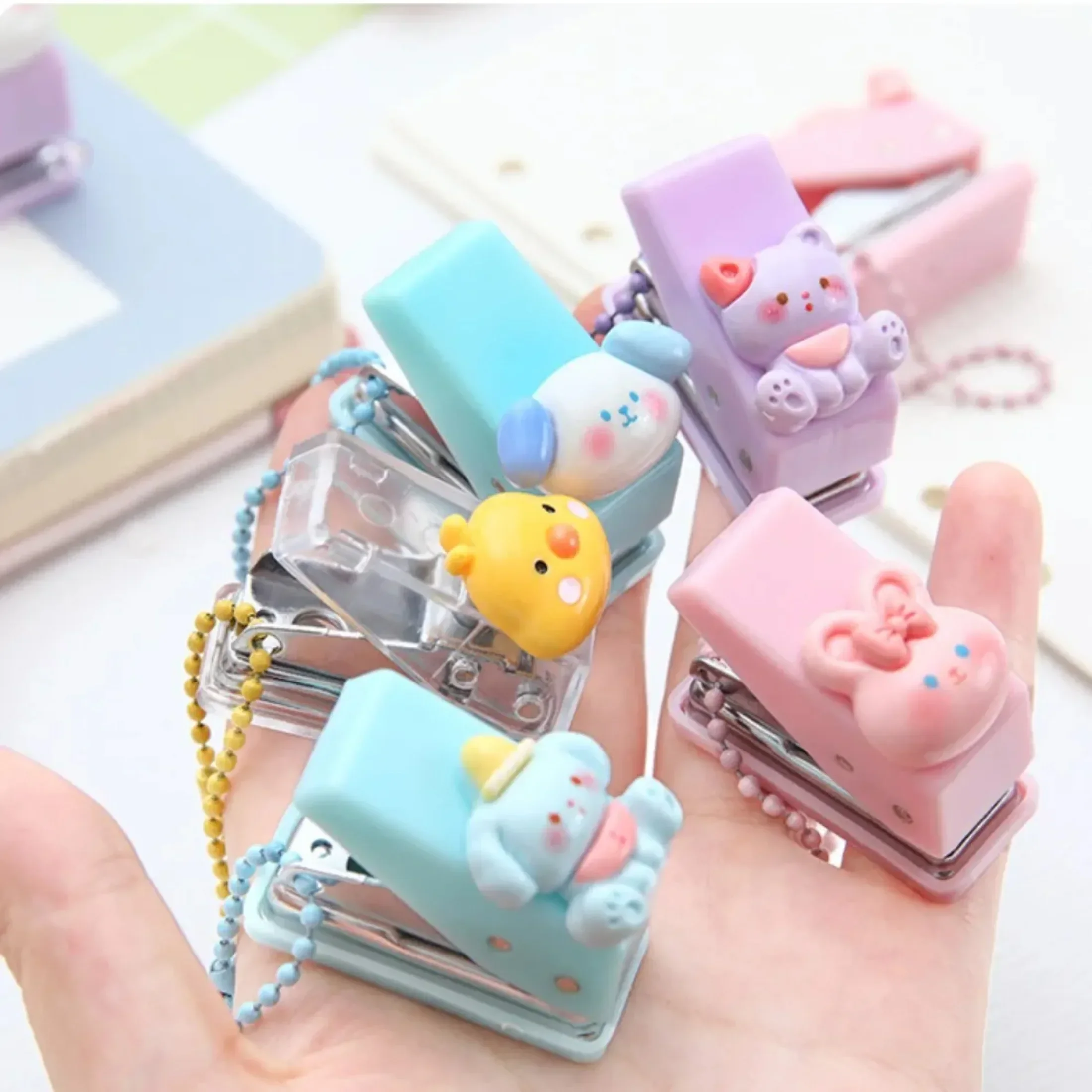1 Hole Cute Hole Puncher Gift Card Punches Paper Cut Paper Punch Single Punch Cute DIY Mini Puncher School Supplies paper punch hole punching tools paper craft punch