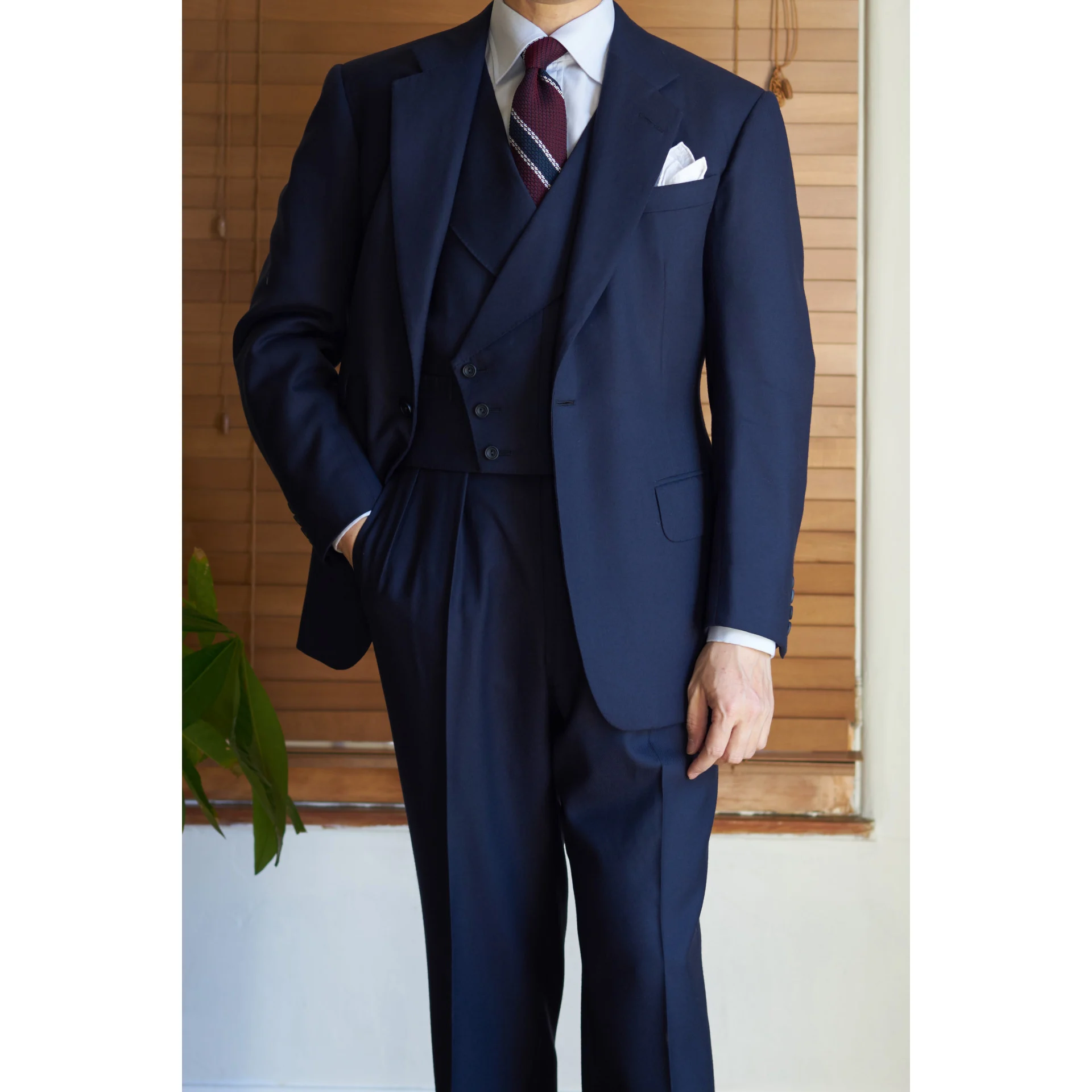 

Navy Blue Terno Suits For Men Single Breasted Notched Lapel Elegant Formal Blazer 3 Piece Jacket Pants Vest Slim FIt Homme 2024