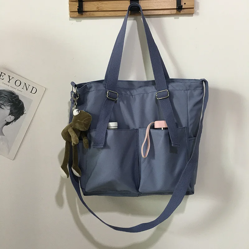 Bag in Casual Use