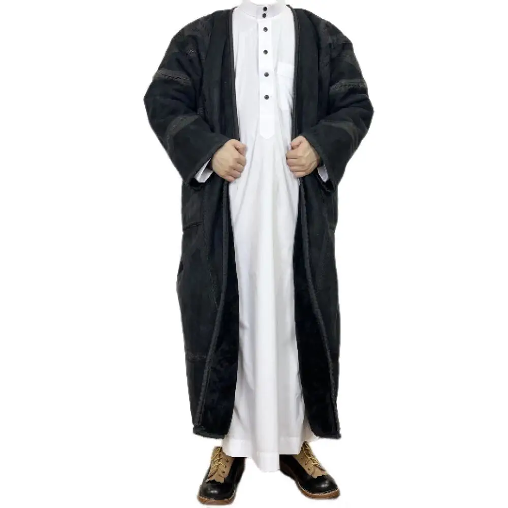 فروة رجالية شتوية فاخرة – تصميم تراثي بلمسة عصرية