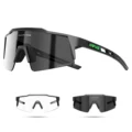 Photochromic 10