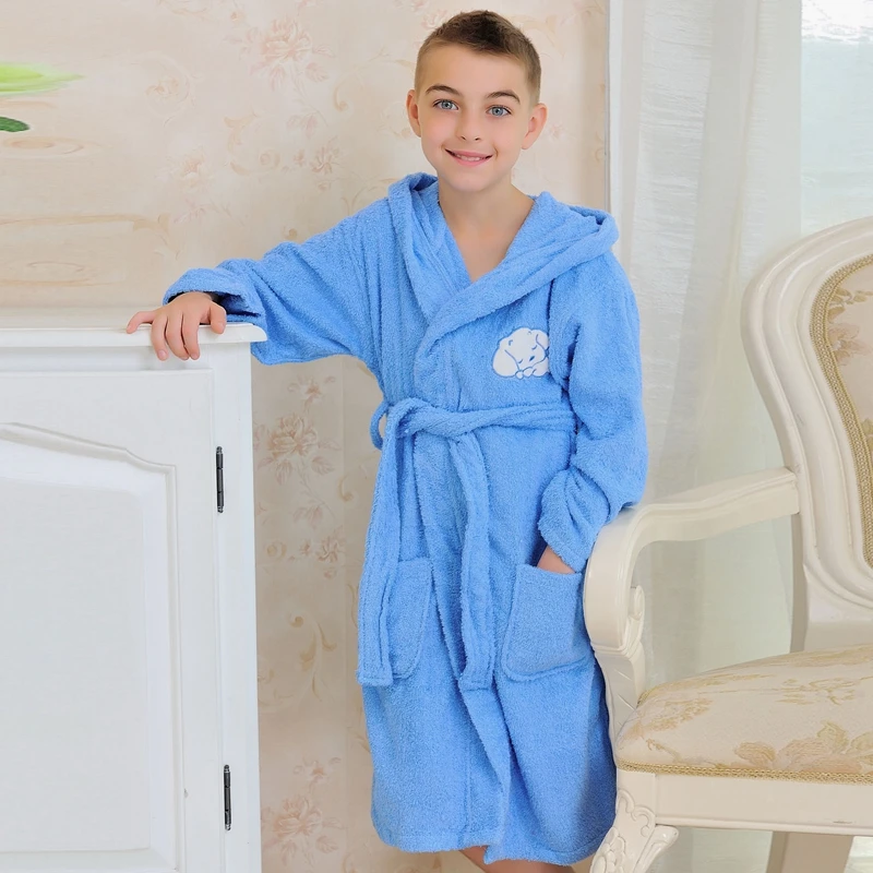 

Winter Warm Bathrobe For Kids Boys and Girls Cartoon Hooded Children Pajamas Princess Child Lengthen Flannel Robe Kids Sleepwear
