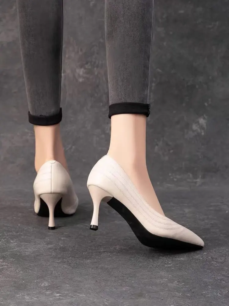 Pointy high-heeled shoes Womens Pumps French Pointed Cat Heel Style and Ankle Short Boots Girl Solid Color Comfortable New 2024