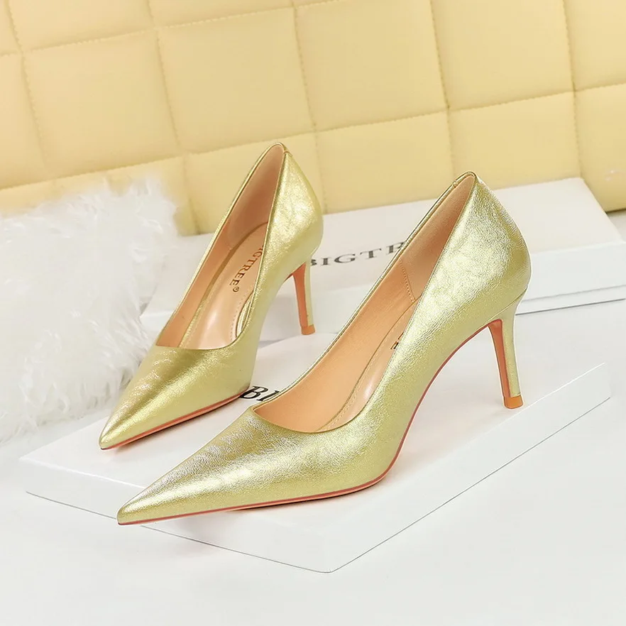thumbnail image 1 of Zapatos de novia de tacón alto ajustados de primavera y otoño para mujer, de moda, clásicos, de un solo tacón, para boda, 1 of 5
