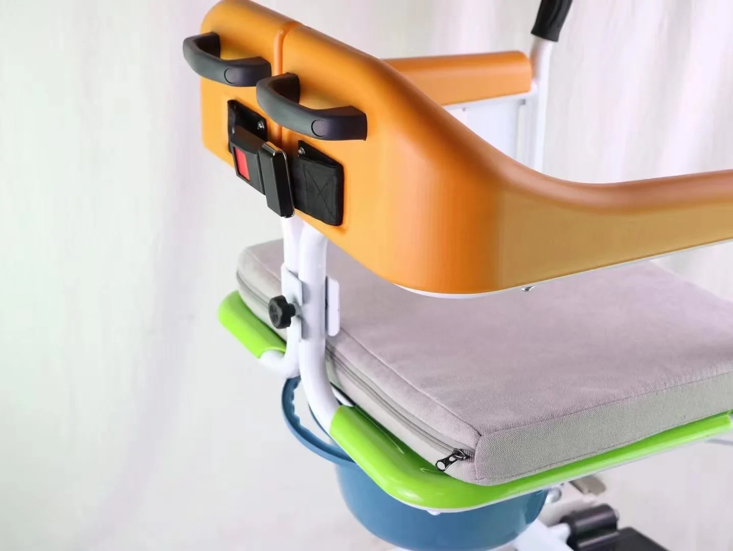 Handicapped Medical Safety Patient Transfer Lift Chair Adjustable Rotating Commode Chair 4