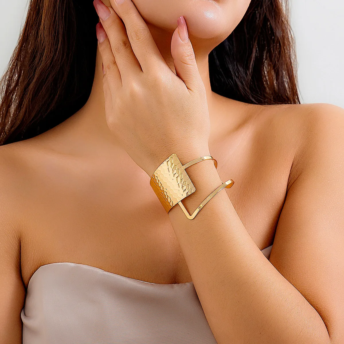MILAKOO Teardrop Open Bangle Cuff Bracciale in Acciaio Inox | FindTheDeal