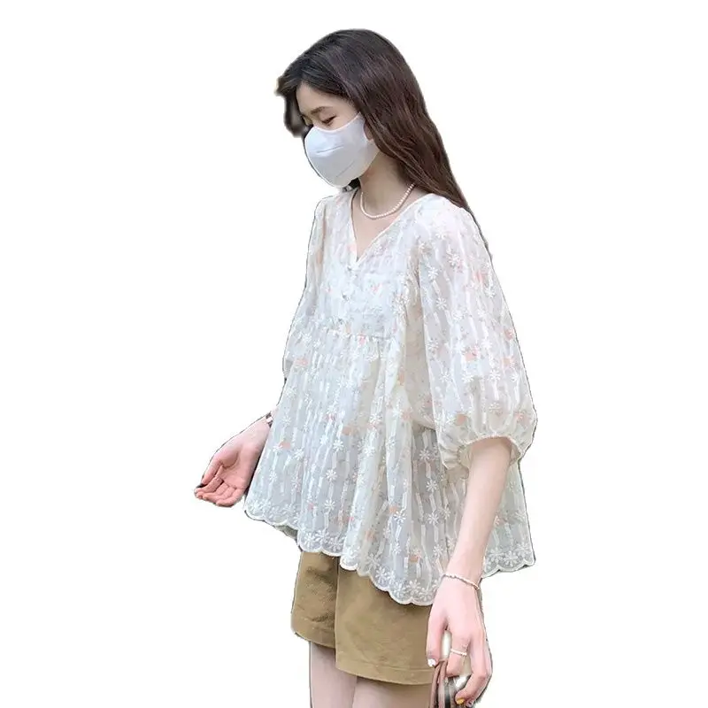 Sweet V-neck Pregnancy Floral Shirts Summer Fashion Embroidery Puff Sleeve Pregnant Woman Blouses Loose Maternity Clothes