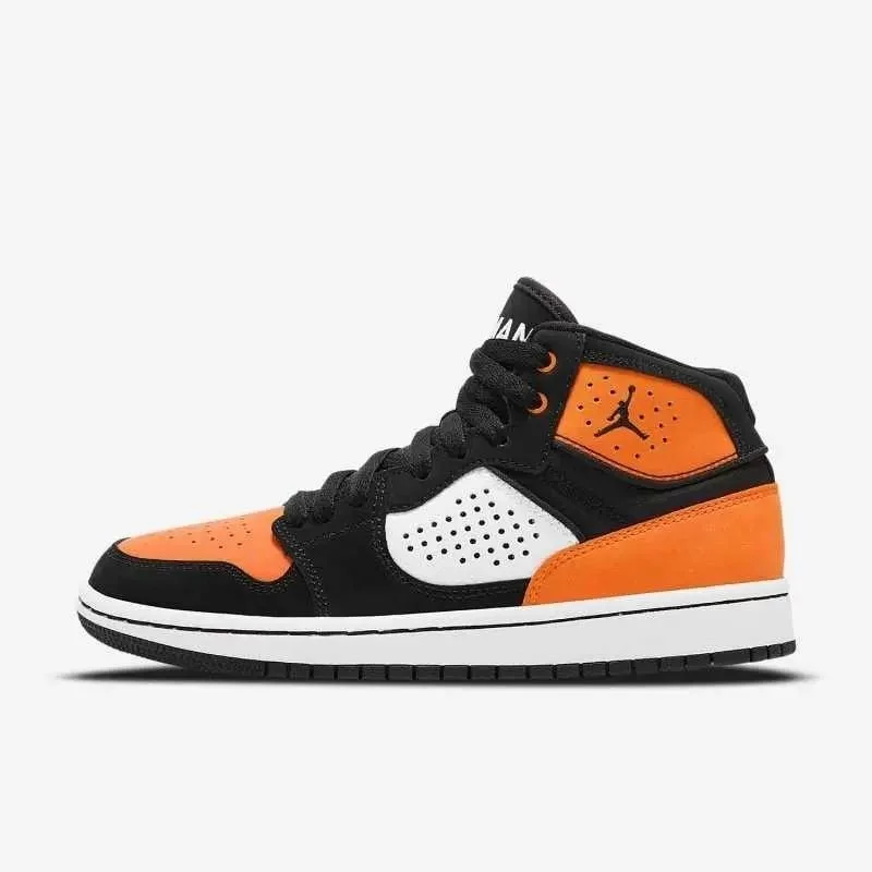 Nike Zapatillas de baloncesto prácticas de caña media para mujer que absorben los golpes y resistentes al desgaste, nueva versión simplificada Jordan Courtside 23, zapatillas deportivas de estilo retro, esquema de color clásico negro y naranja, cómodas y versátiles para desplazamientos diarios y zapatos de baloncesto populares Av7941-008