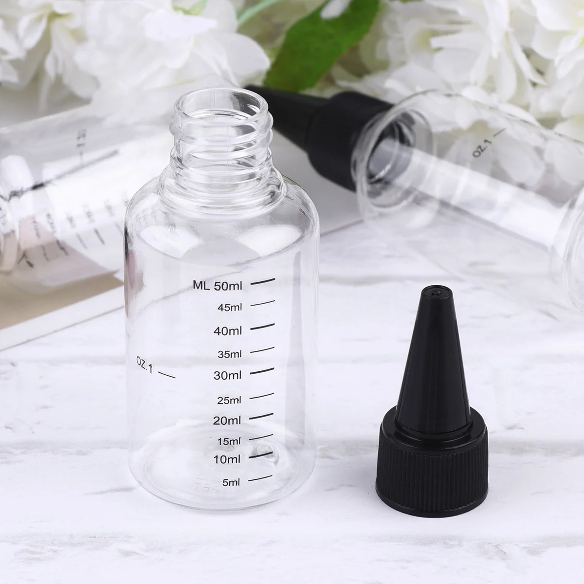 

20pcs Clear Applicator Bottles with Measurement Empty Squeeze Bottles for Essential Oil Craft Accessories 50ml ( Lid )