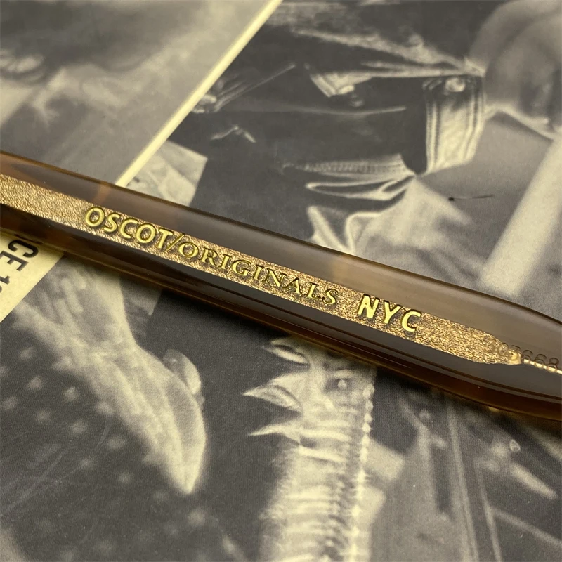 Fashion sunglasses with TAC lenses for outdoor use.