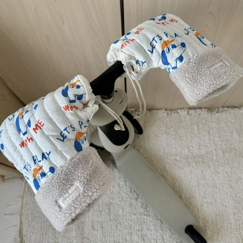 

Cartoon Lovely Dog Scooter Gloves Warm and Stylish Kids Hand Warmers Windproof Biking Mittens for Daily School Wear