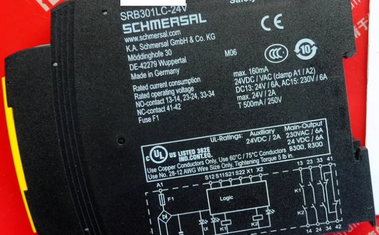 

SCHMERSAL 101163475 New security relay SRB301LC 24VAC/DC