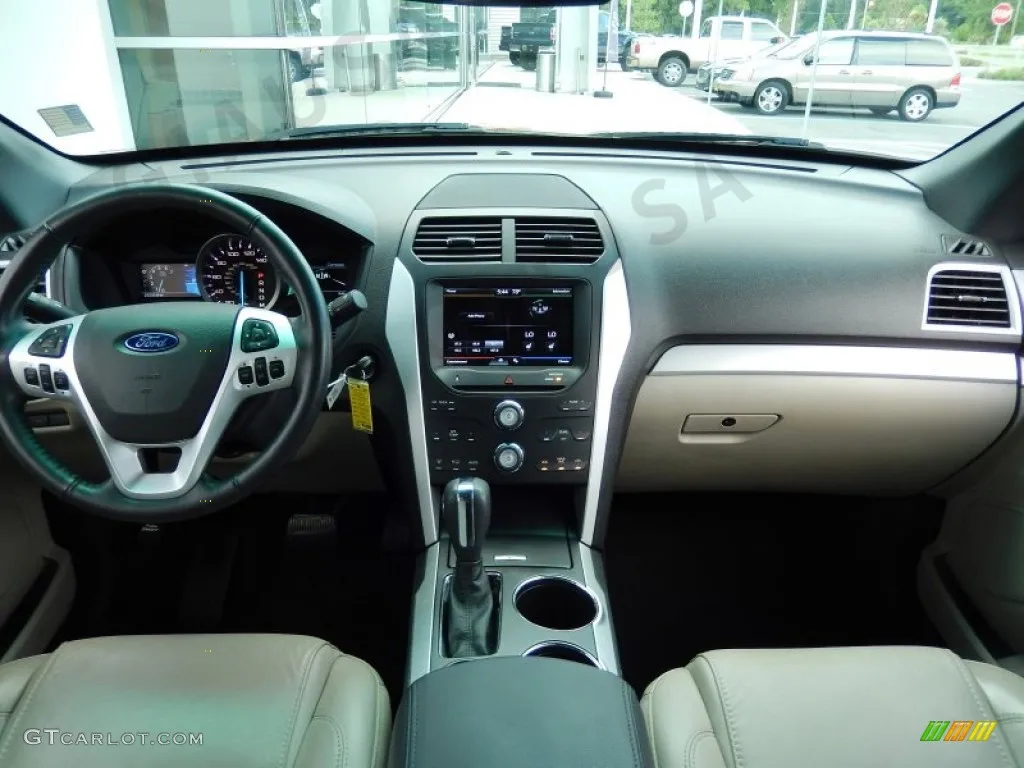 

Автомобильный радиоприемник для Ford Explorer 2012 -2018 Android 12, стерео, экран Тесла, мультимедийный плеер для Carplay Auto 8G + 256G Bluetooth 13,6”