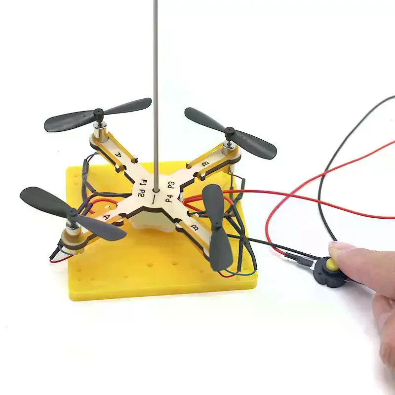 Drone en bois assemblé prêt à voler, jouet éducatif scientifique pour enfants. Acheter Kit Drone DIY Bois – Jouet Éducatif Scientifique pour Enfants.