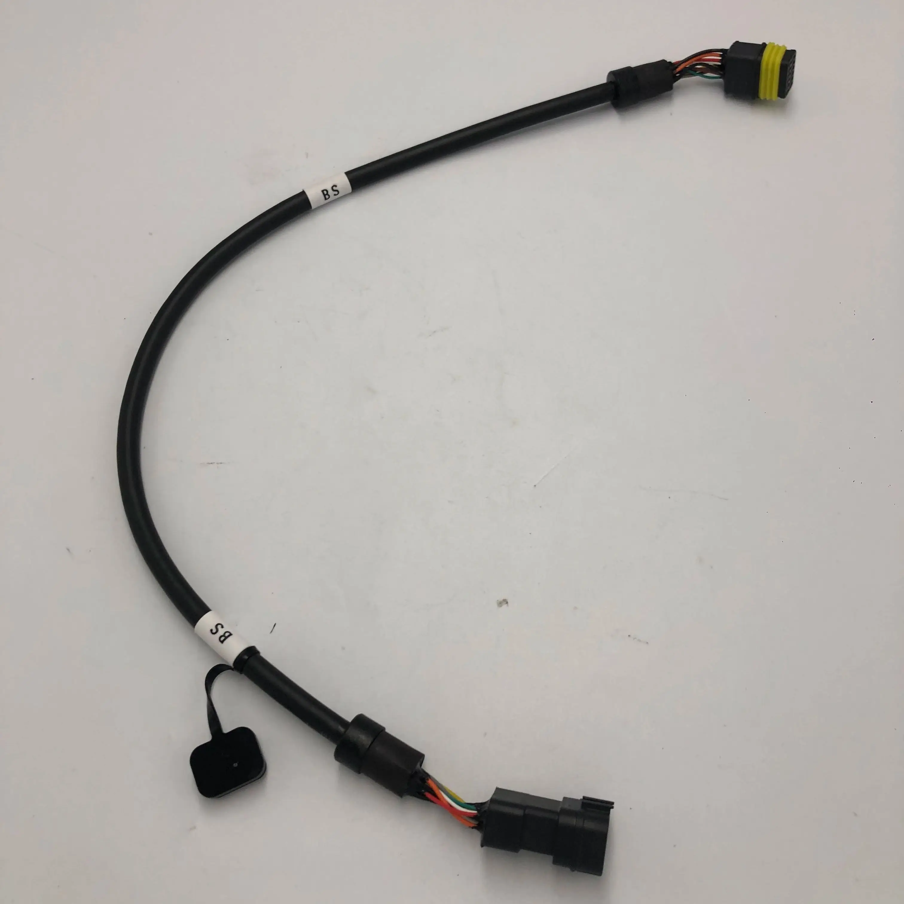 Jeu de 4 lignes extension semis pour DJI T30, adaptées aux semoirs agricoles, en gros plan.