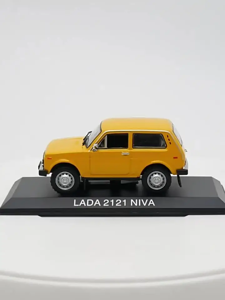 Ixo 1:43 Scale Diecast Alloy Ist Lada 2121 Niva Soviet Toys Cars