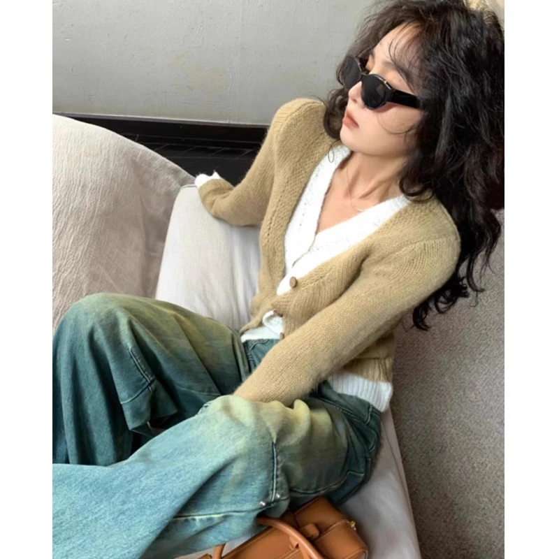 New Autumn and Winter Women's Fake Two-piece Long-sleeved Cardigan Sweater Fashion Single-breasted Slim-fitting Knitwear Top