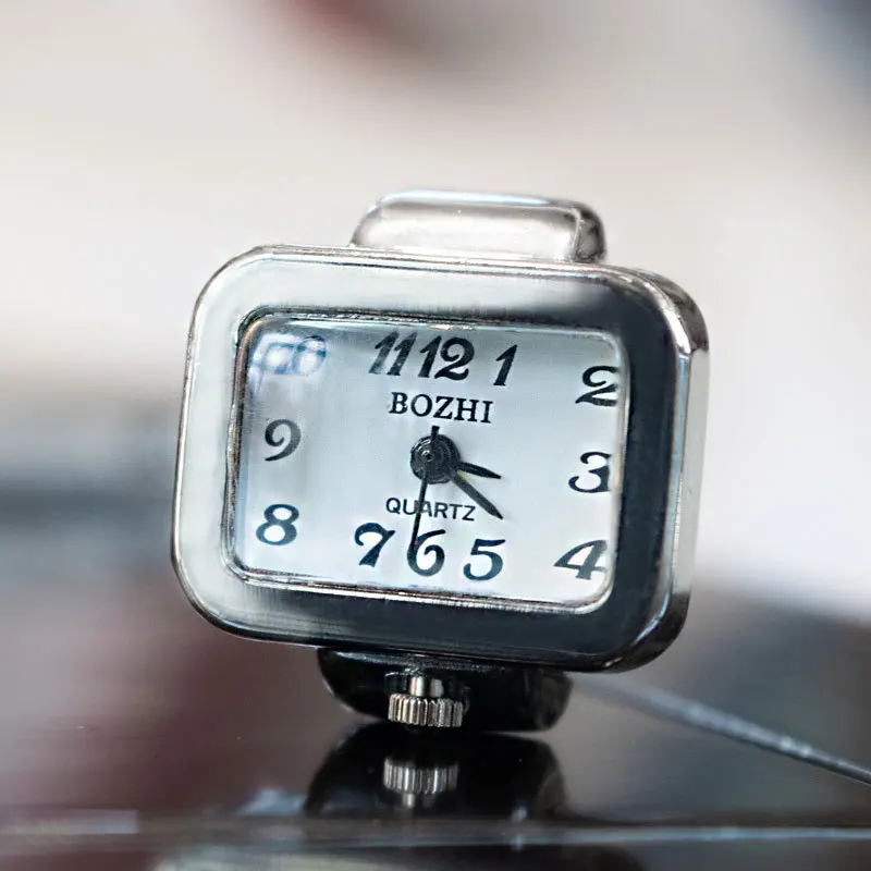 Modni stil 2025 mini roza prstna ura iz zlitine z elastičnim paščkom, retro rimska kvarčna ura z obročem za moške in ženske_voghion.com