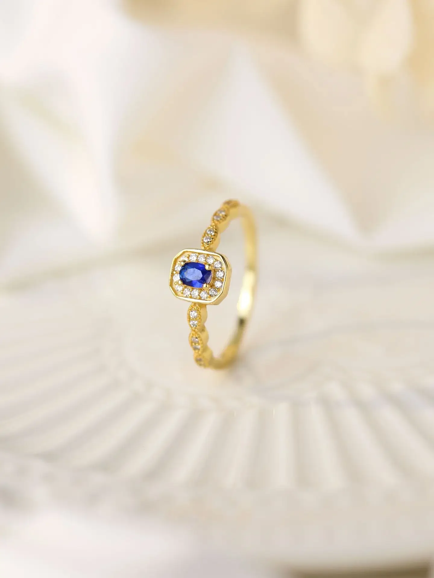 

Новое серебряное кольцо Farny из стерлингового серебра 925 пробы с сияющим цирконием и сапфиром в очаровательном винтажном стиле как кольцо для женщин