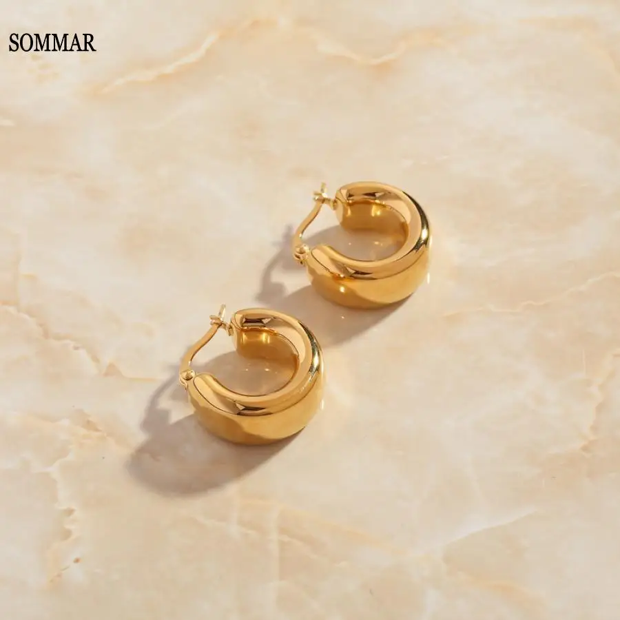 

SOMMAR Hot selling Gold color clip earrings for female Wide C-shaped earrings women earing Fashion Popular Luxury Jewelry