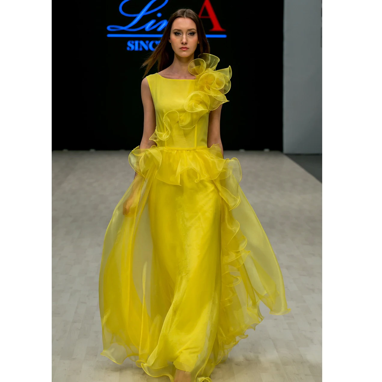 

Yellow Sleeveelss Evening Dress Simple O-Neck Floor Length Satin Birthday Party Gown Luxury Guest Women Special Vestiso Custom