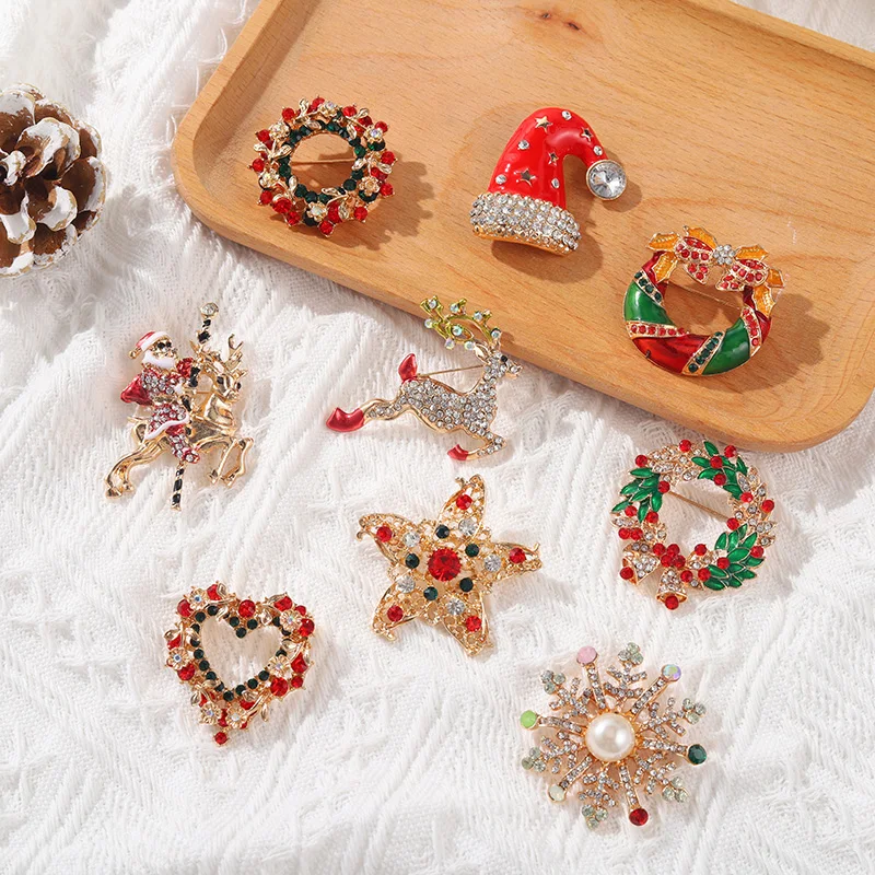 

Brooches Lapel Pin Crystal Santa Snowman Wreath Elk Bells Tree Jewelry Happy New Year Gift for Friends 18Styles Christmas XMAS