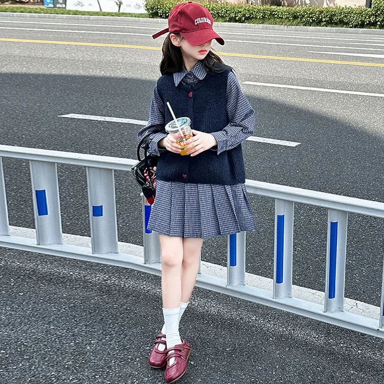 2025년 가을 여아 조끼 신상 한국 패션 프레피 캐주얼 데일리 단색 니트 민소매 베스트 싱글 버튼