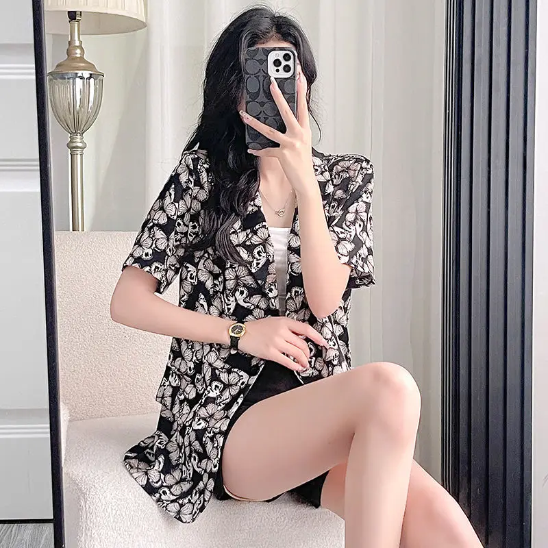Original Design Women's Summer New Jackets Korean Loose Geometric Printed Button Collar Short Sleeve All-match Thin Suit Coats
