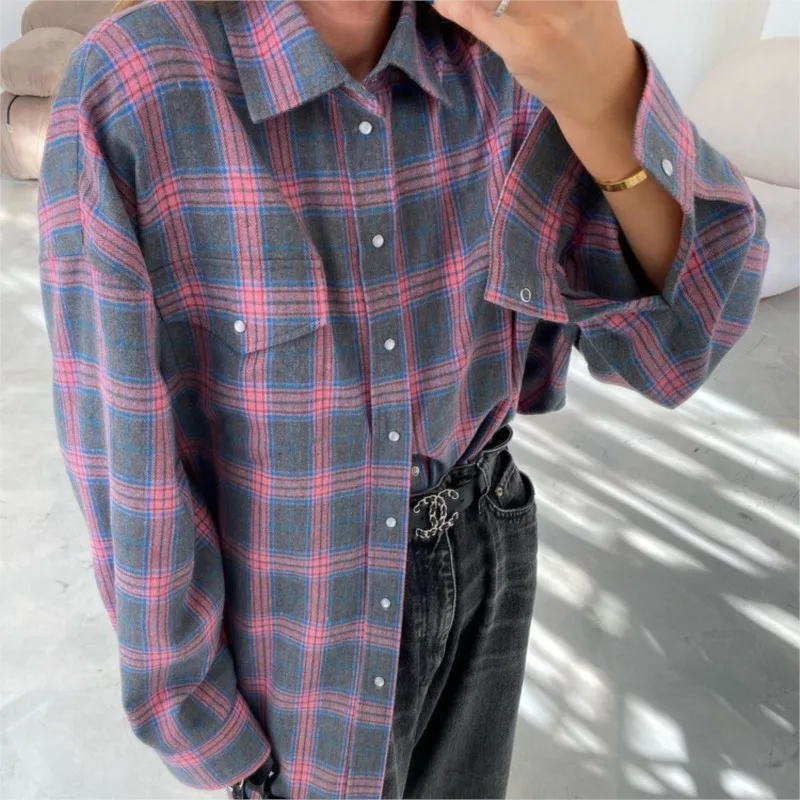 Vintage Plaid Women's Shirt Fashion Loose Lapel Pocket Long Sleeve Office Lady Shirts And Blouses Tops Female Y2k Clothing 2024