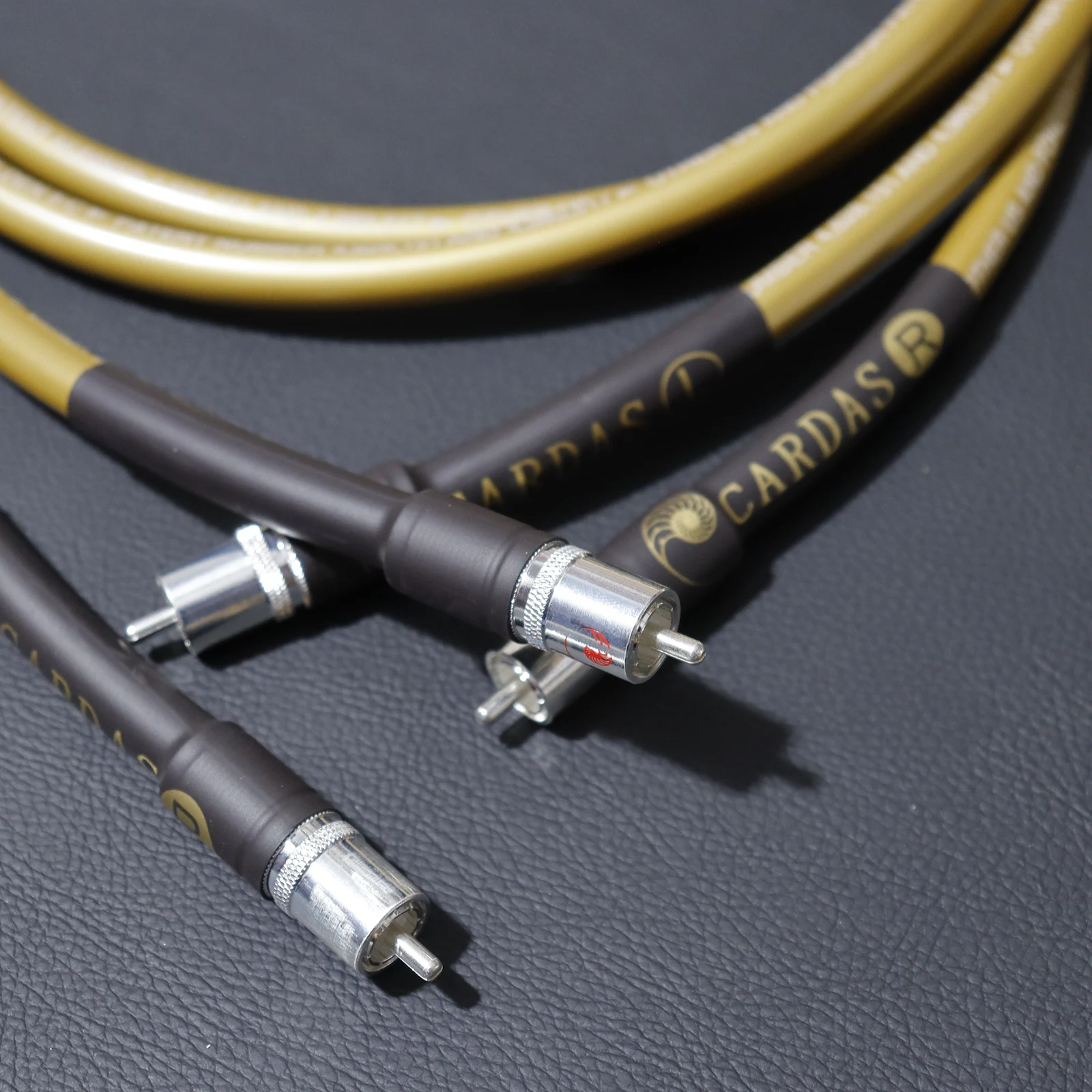 

1 pair Genuine Cardas GOLDEN 5-C Hifi RCA Jack Cable High End Quality OCC Plated Silver 2RCA to 2RCA audiophile Audio Wire