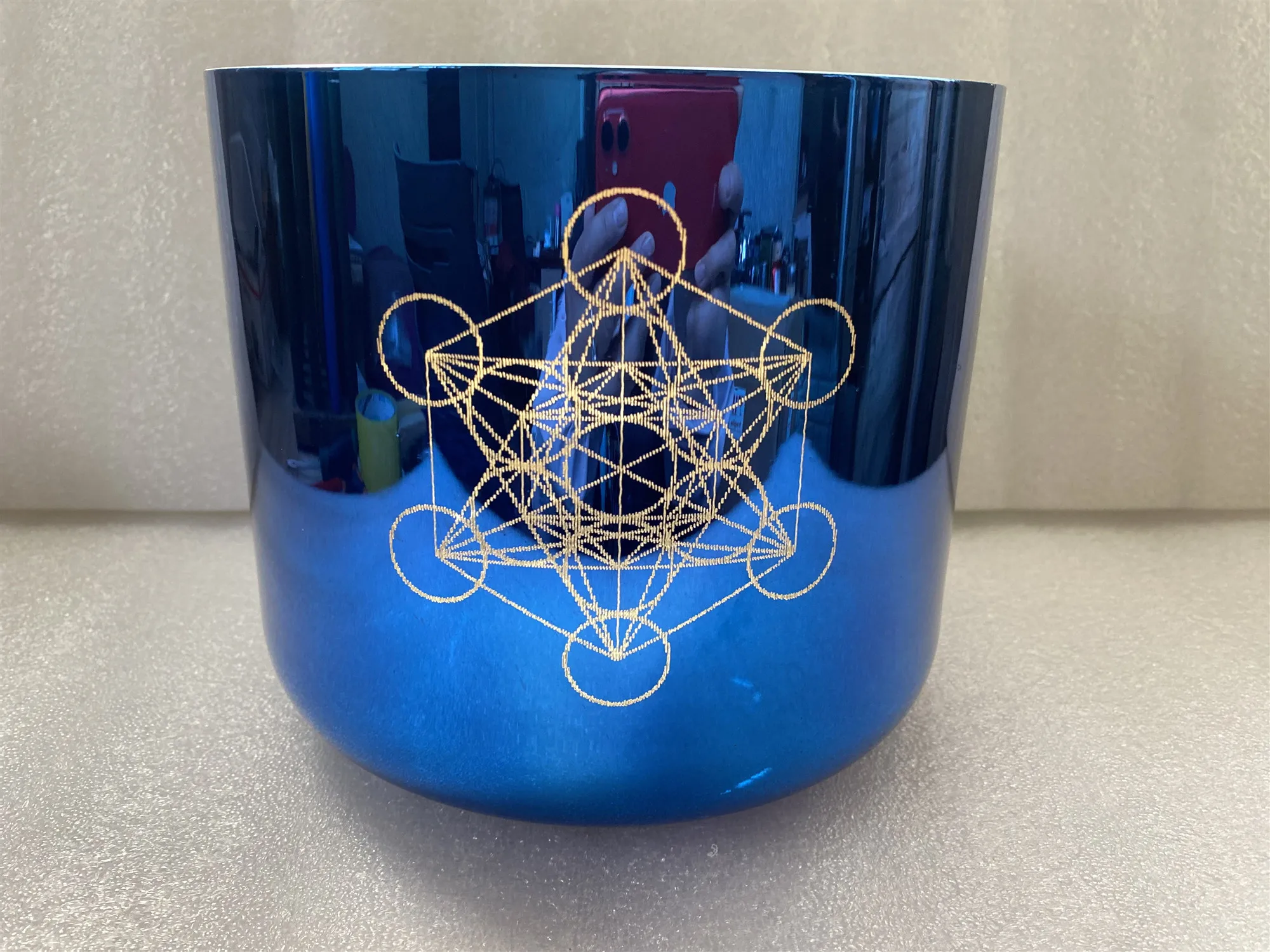 

3-я Октава идеальный шаг F в 432 Гц Хрустальная Поющая прямая настенная чаша цвета индиго с кубом Метатрона