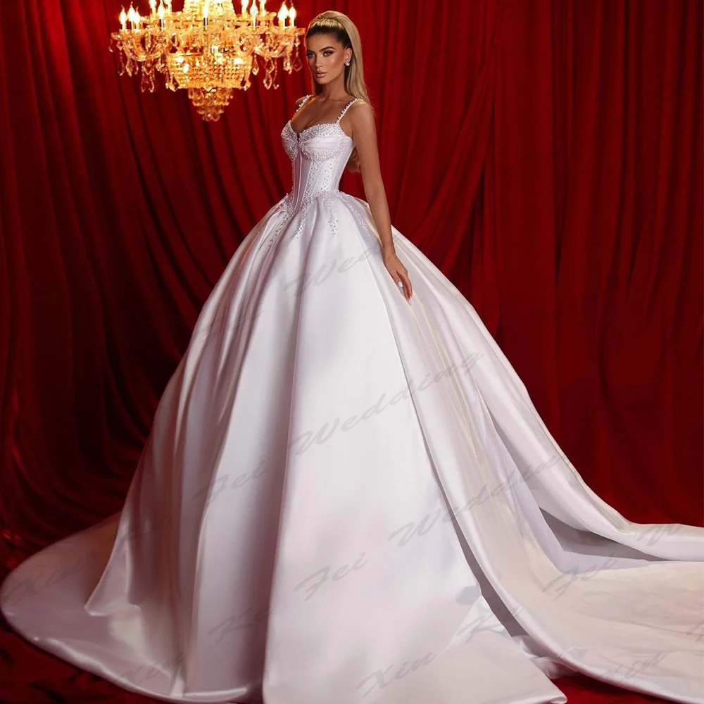 Рисунок 3 - Пикантное свадебное платье с открытой спиной