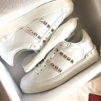 Spring and Autumn Style Thick Soled Casual Versatile Flat Lace Up Board Shoes for Couples, Low Cut Comfortable Sports Shoes 1