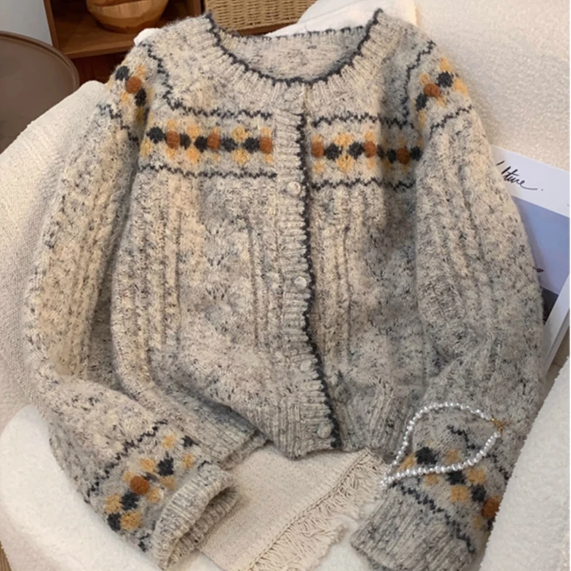 

Sweater Coat Women's Colorful Geometric Pattern Loose Casual Short AutumnWinter Bottoming Retro Inner Thickened Knitted Cardigan