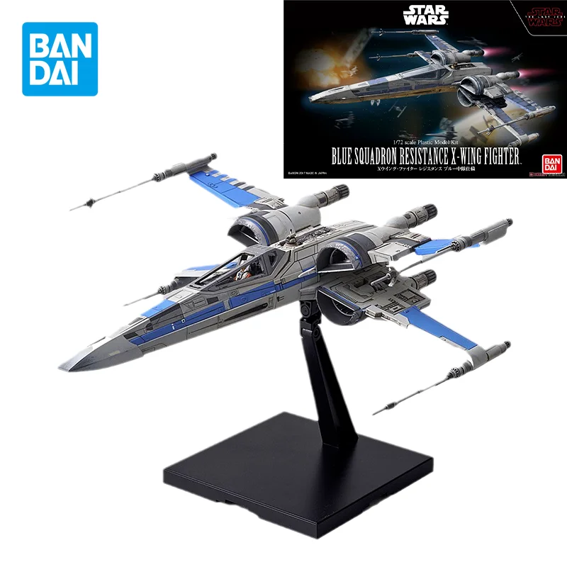 Bandai Original Star Wars Movie Anime Blue Squadron Resistance X-Wing Fighter Action Figure Toys Modello Da Collezione Regali Per Bambini
