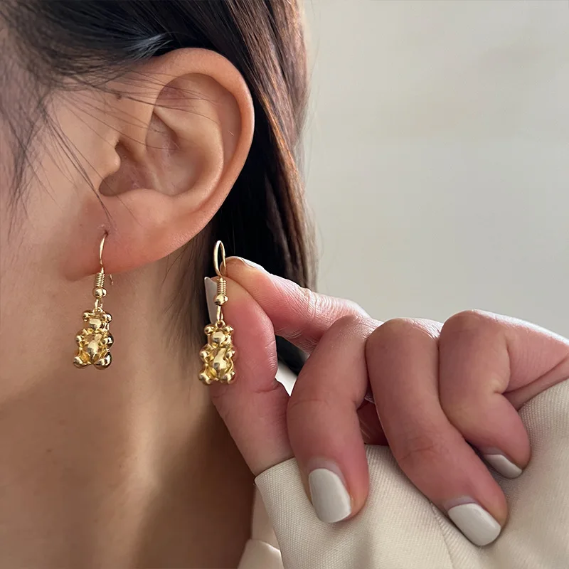 

New Korean Sweet Bear Earring Elegant Cute Pendant Earrings For Women Girls Fashion Jewelry Accessories Gifts