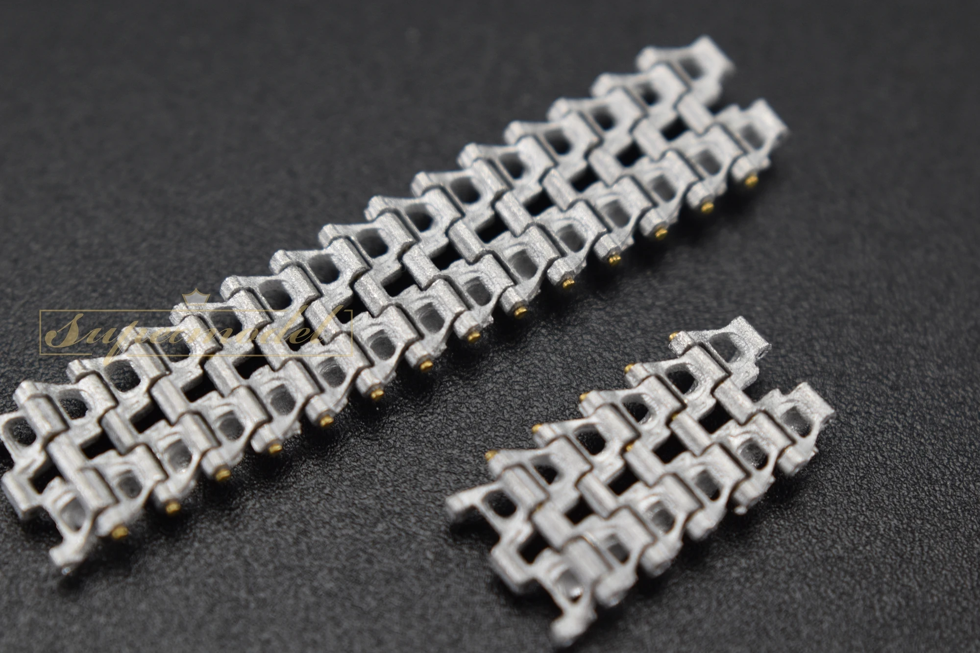 R-Model 1/35 35014 Metal Track For WWII German KingTiger Tank Late Type