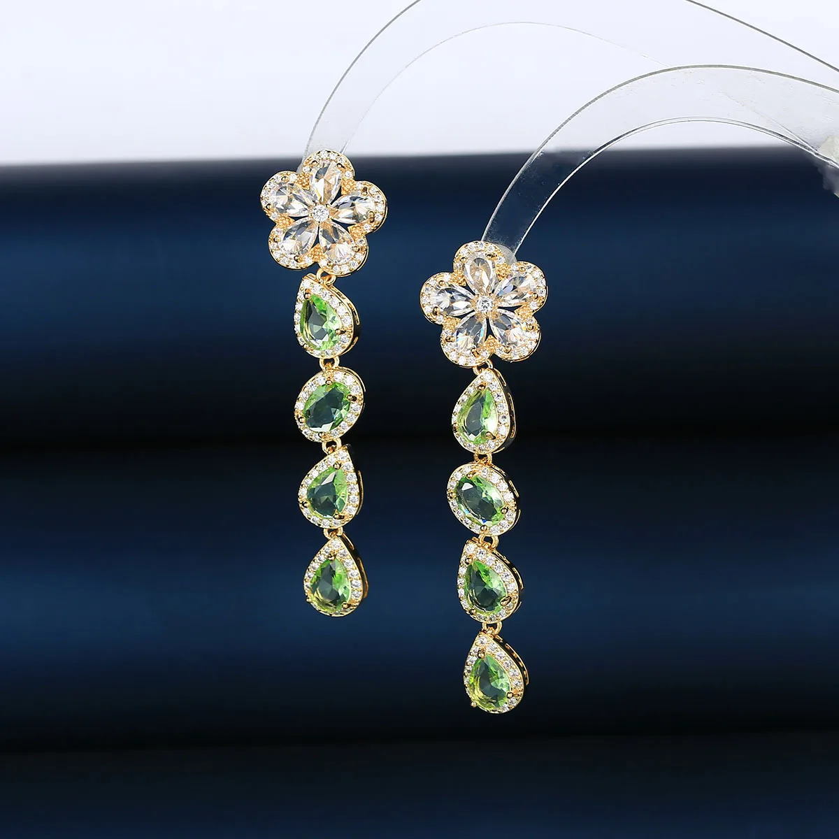 2023 New Luxury Cubic Zirconia Flower Drop Earrings for Women Waterdrop Crystal Wedding Party Banquet Korea Fashion Jewelry Gift
