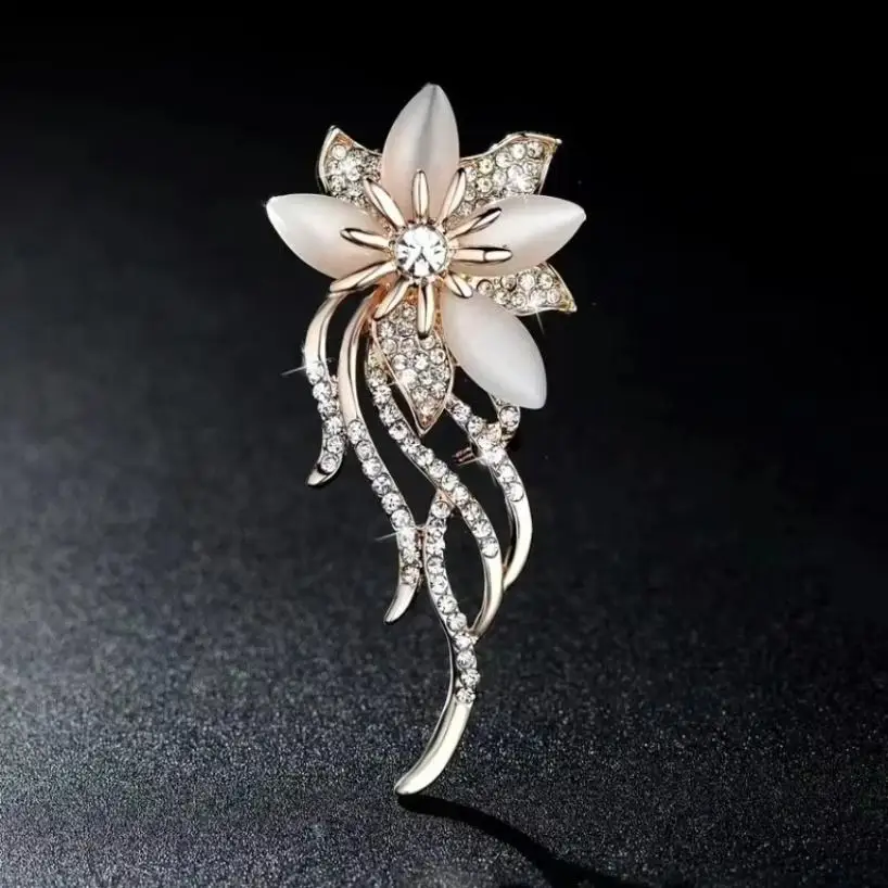 1 Pcs Crystal Flower Brooch Imitation Pearls Rhinestones Bridal Wedding Banquet Gift Jewelry Accessories Gifts Fashion 브로치