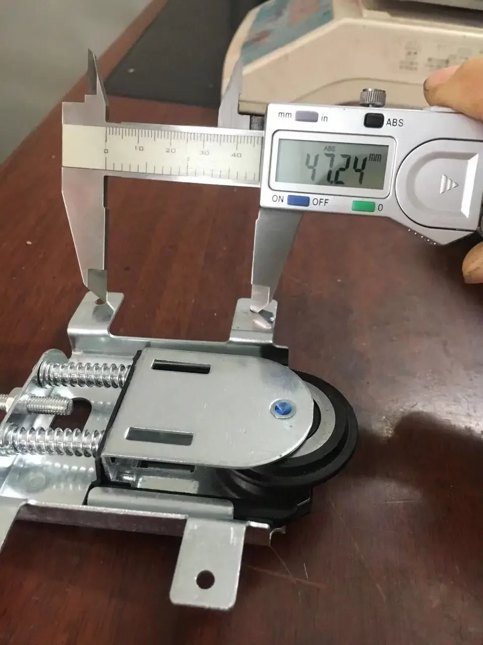 캐비닛 슬라이드 도어 하단 휠 롤러, 부드러운 휠 옷장, 슬라이딩 도어 하단 휠 러너 액세서리, 1 개