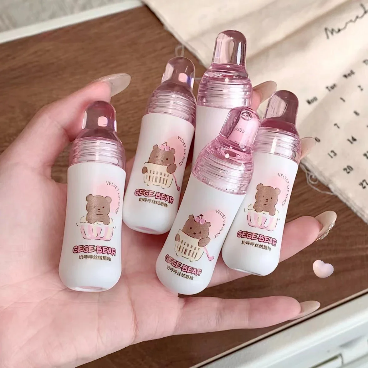 Velvet Matte Lip Gloss Moisturizer Non-Stick Cup Dyeing Lipstick Waterproof Long Lasting Lip Tint Mud Korean Cosmetics 6Colors lip gloss lip makeup lip glaze lip tint