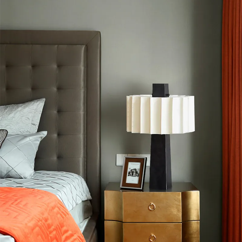 

Светодиодная настольная лампа в американском арт-дизайне, тканевый абажур в скандинавском стиле для гостиной, офиса, кабинета, спальни, прикроватный столисветильник, декоративные осветительные присветодиодный ы