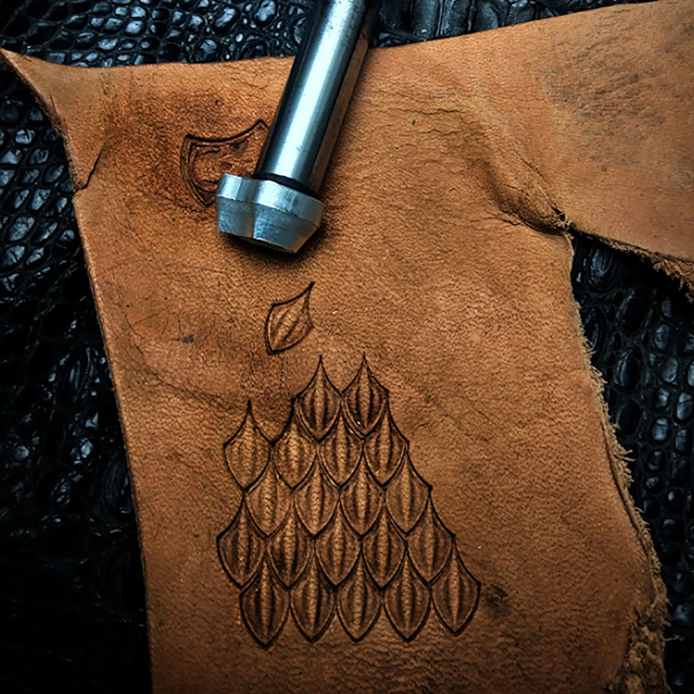 High Quality Leather Craft Carving Punching Tool Steel Embossing Puncher Vegetable Tanned Leather Stamps Mold Printing Tools