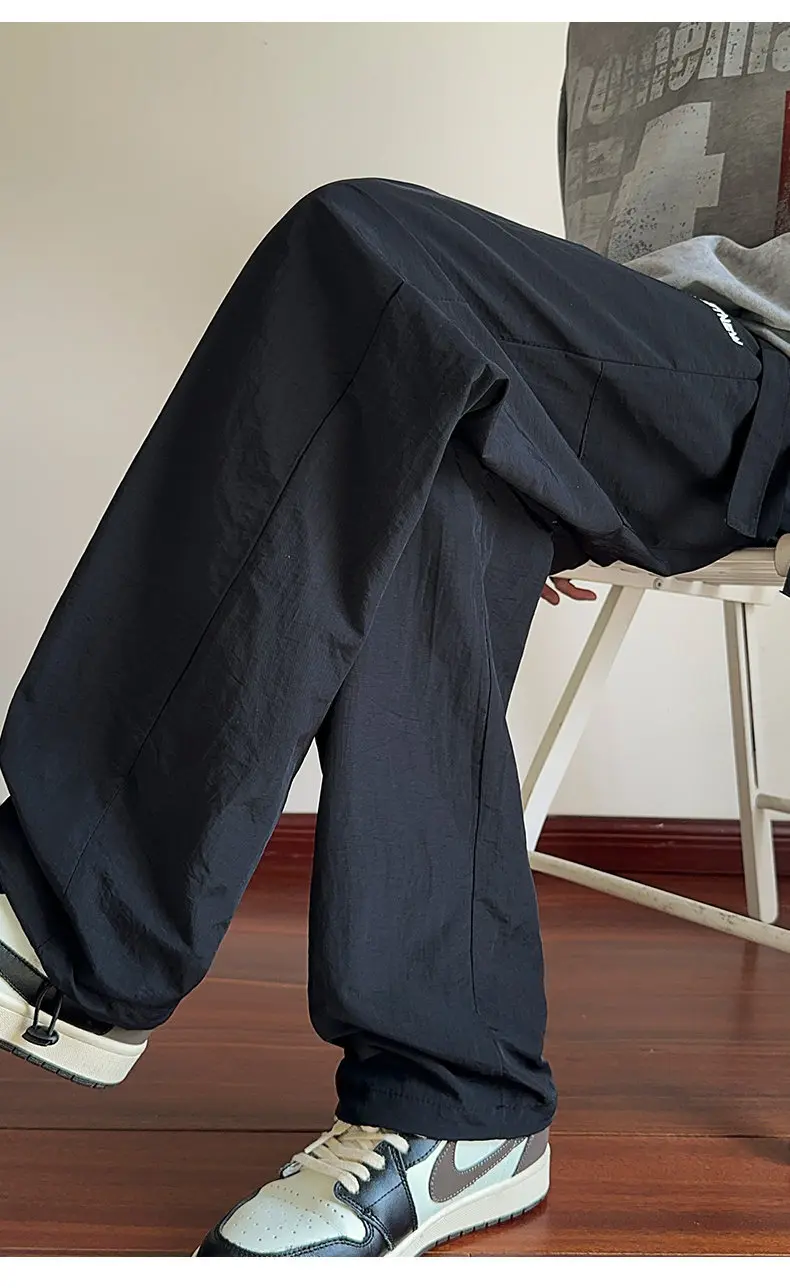 Lässige Herren-Eisseidenhose 2026 Sommer Gerades Bein Locker Sitzende Freizeithose Streetwear Atmungsaktive & Kühle Einfarbige Jogginghose mit Kordelzug – Detail 3