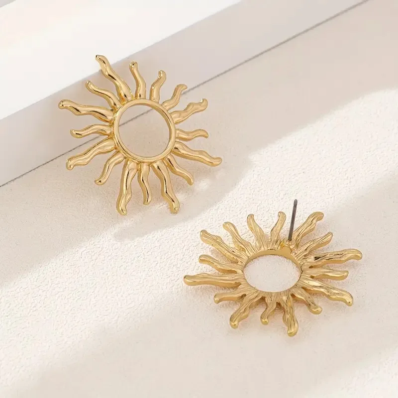Boho-Chic Sunflower Golden Stud Earrings for Women Simple Fashion Hollow Circle Design Earring Jewelry Gifts