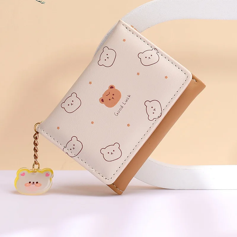 

Женский короткий кошелек с милым мультяшным медведем, маленький кошелек для девушек, кошелек тройного сложения для студентов, женский модный короткий кошелек для монет