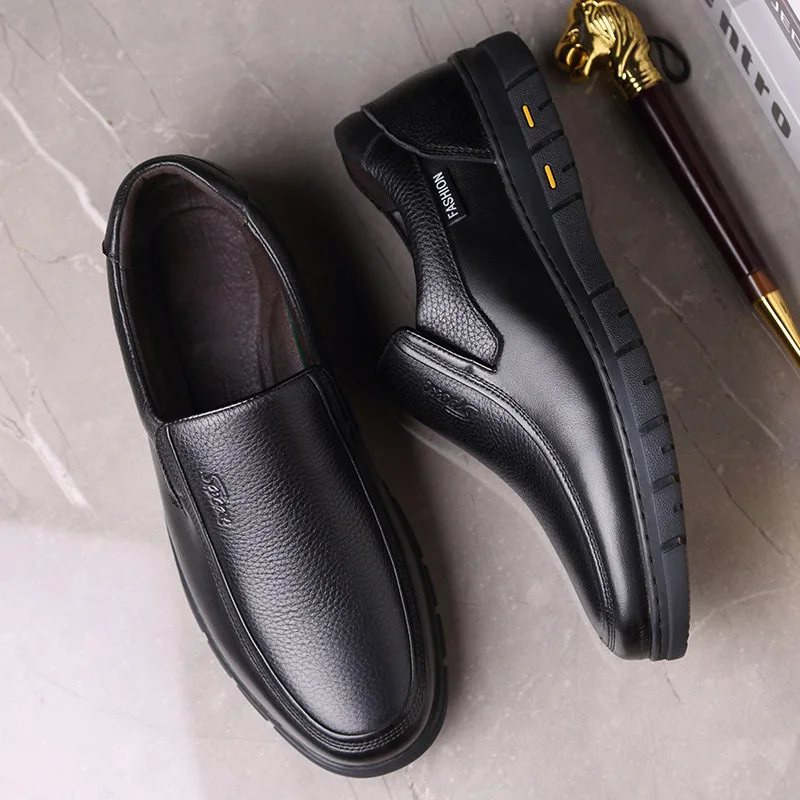Men's Casual Leather Shoes Leather Top Layer Warm Dad's Shoes Large Men's Shoes Middle-aged And Elderly Shoes Plus Size 38-46