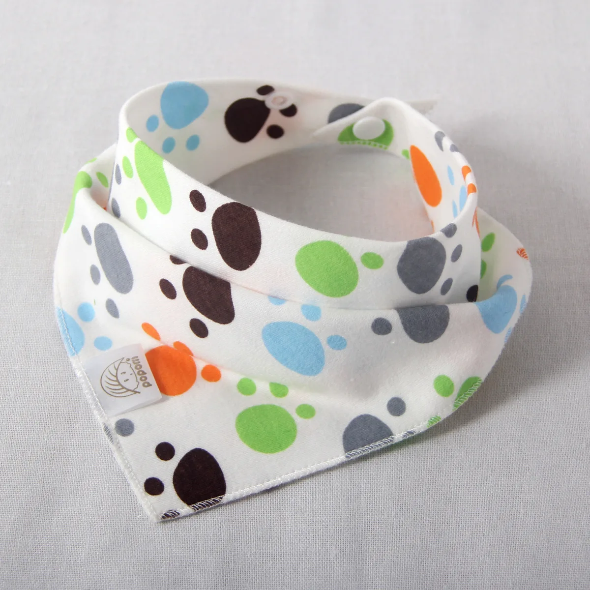 Baby Bibs Cartoon Triangle 2 Layers Cotton Buttons Character Animal Print Feeding Burp Cloth Bandana Dribble Bibs Accessories
