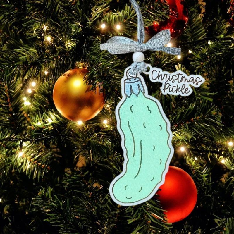 

Pack of 3 Cucumber Pendants Charm Ornaments Decorative Money Clip for Tree and Festive Decor for Various Settings